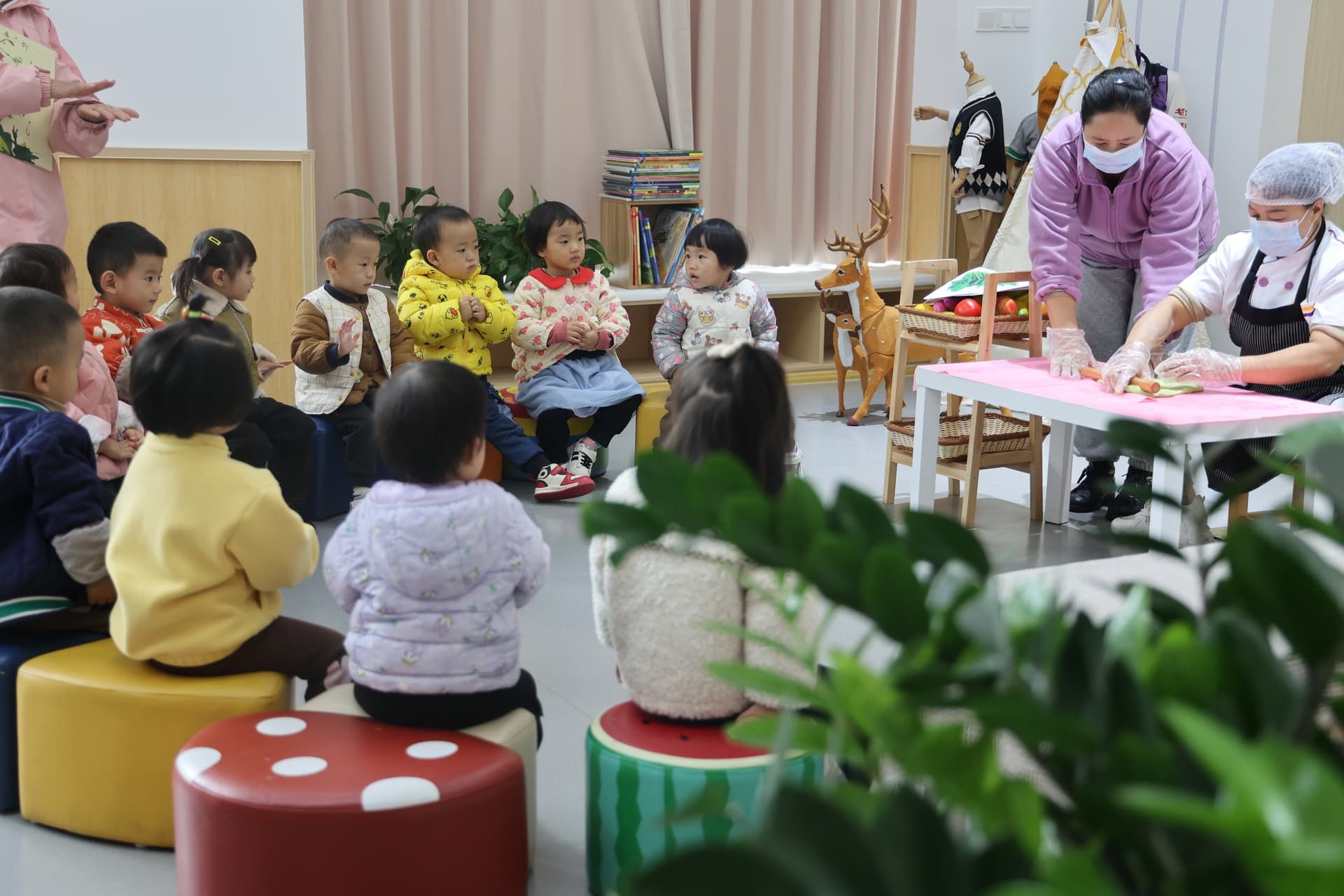 卓米贝贝幼儿园教室一角